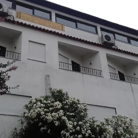 Residencial Retiro Sra. Da Luz Inn
